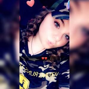 Meet your Posher, Danielle